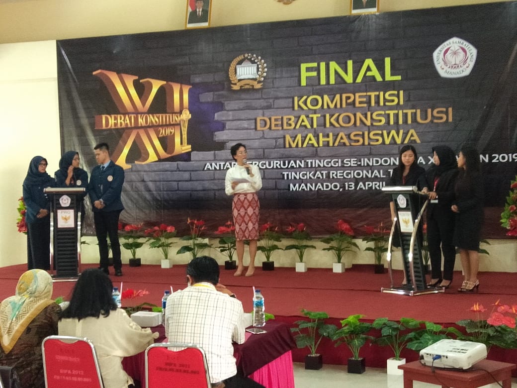 FOTO KEGIATAN LOMBA DEBAT MAHASISWA SE-INDONESIA TIMUR