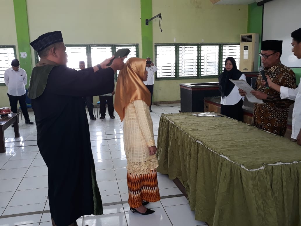 Foto Pelantikan Wakil Dekan II Fak. Syariah dan Hukum Islam, Penyerahan Sertifikat Pendidik dan Penyerahan SK Pensiun Tahun 2020