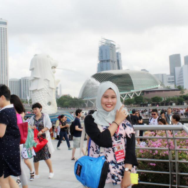 Foto Kegiatan Mahasiswa TBI dalam  PROGRAM STUDEC INTERNATIONAL di Singapura