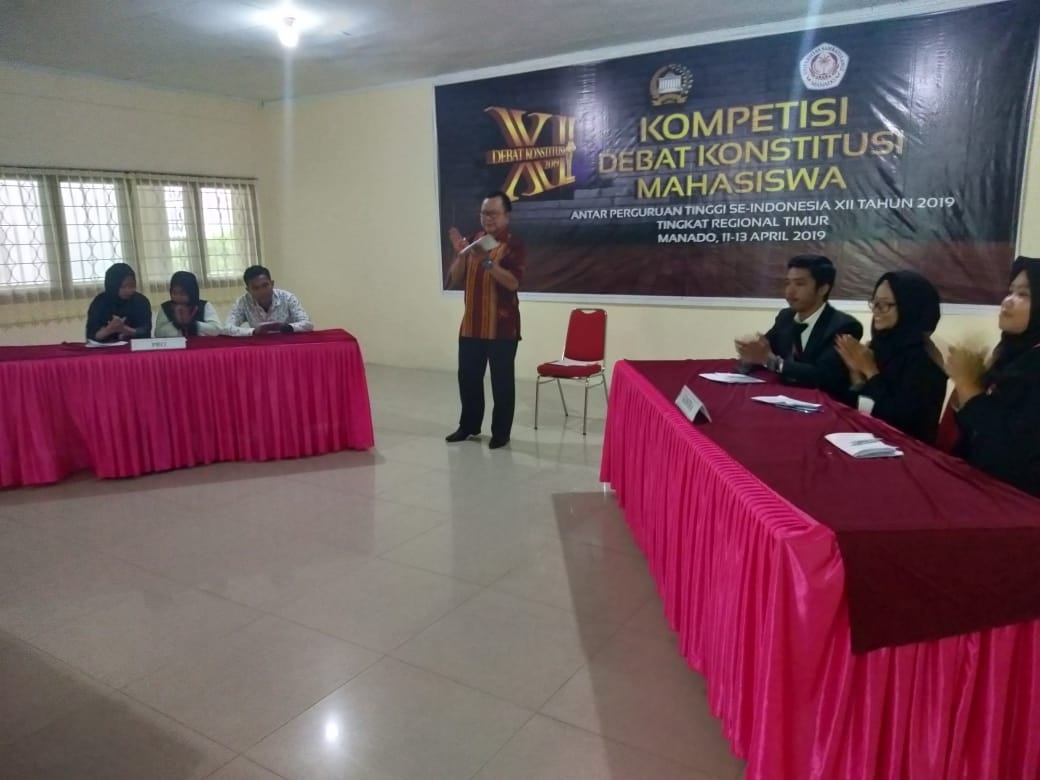 FOTO KEGIATAN LOMBA DEBAT MAHASISWA SE-INDONESIA TIMUR