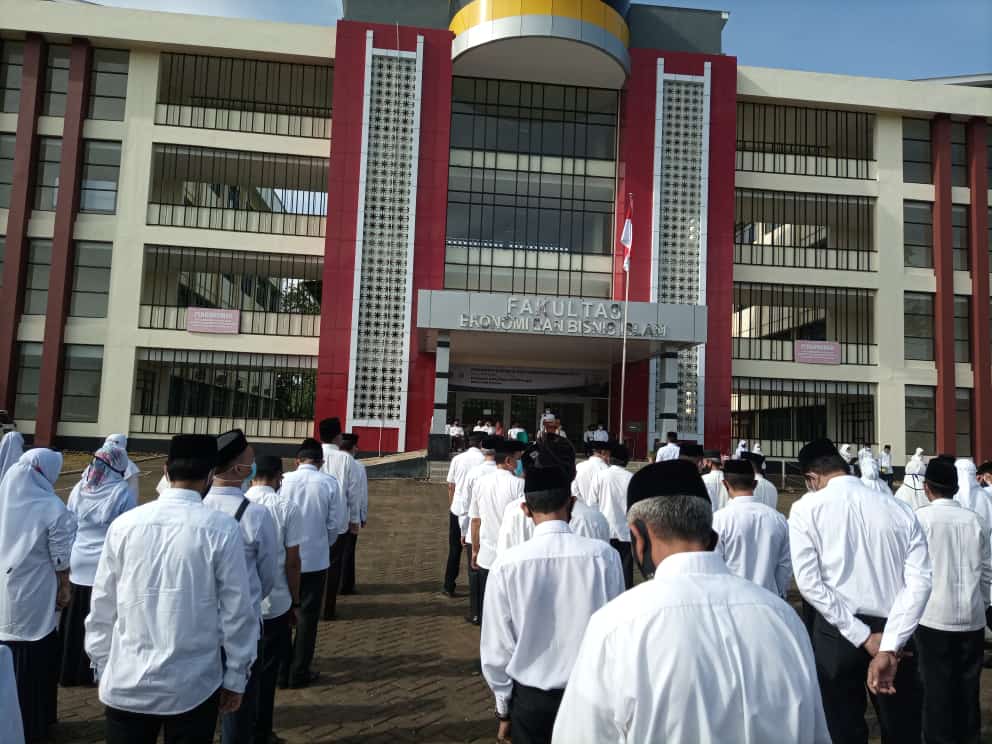UPACARA PERINGATAN HAB KEMENAG RI KE-75