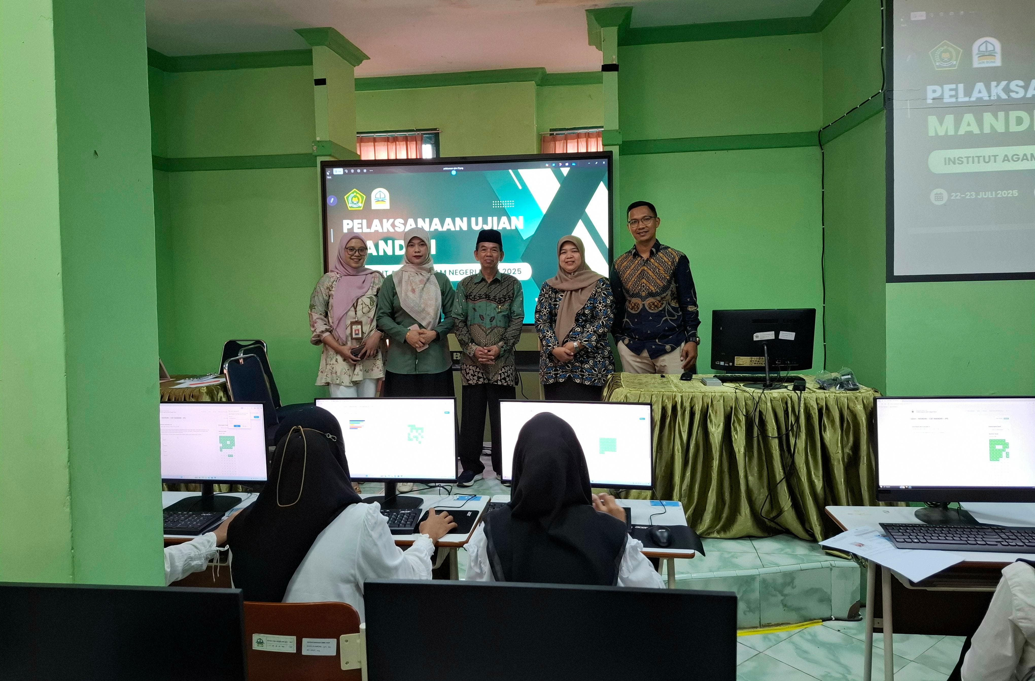 Ratusan Peserta Antusias ikut Seleksi Mahasiswa Baru Jalur Mandiri 2025