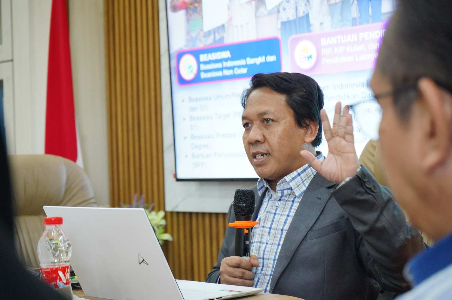 Kepala PUSPENMA Kemenag, Ruchman Basori, Paparkan Program Penelitian di IAIN Bone