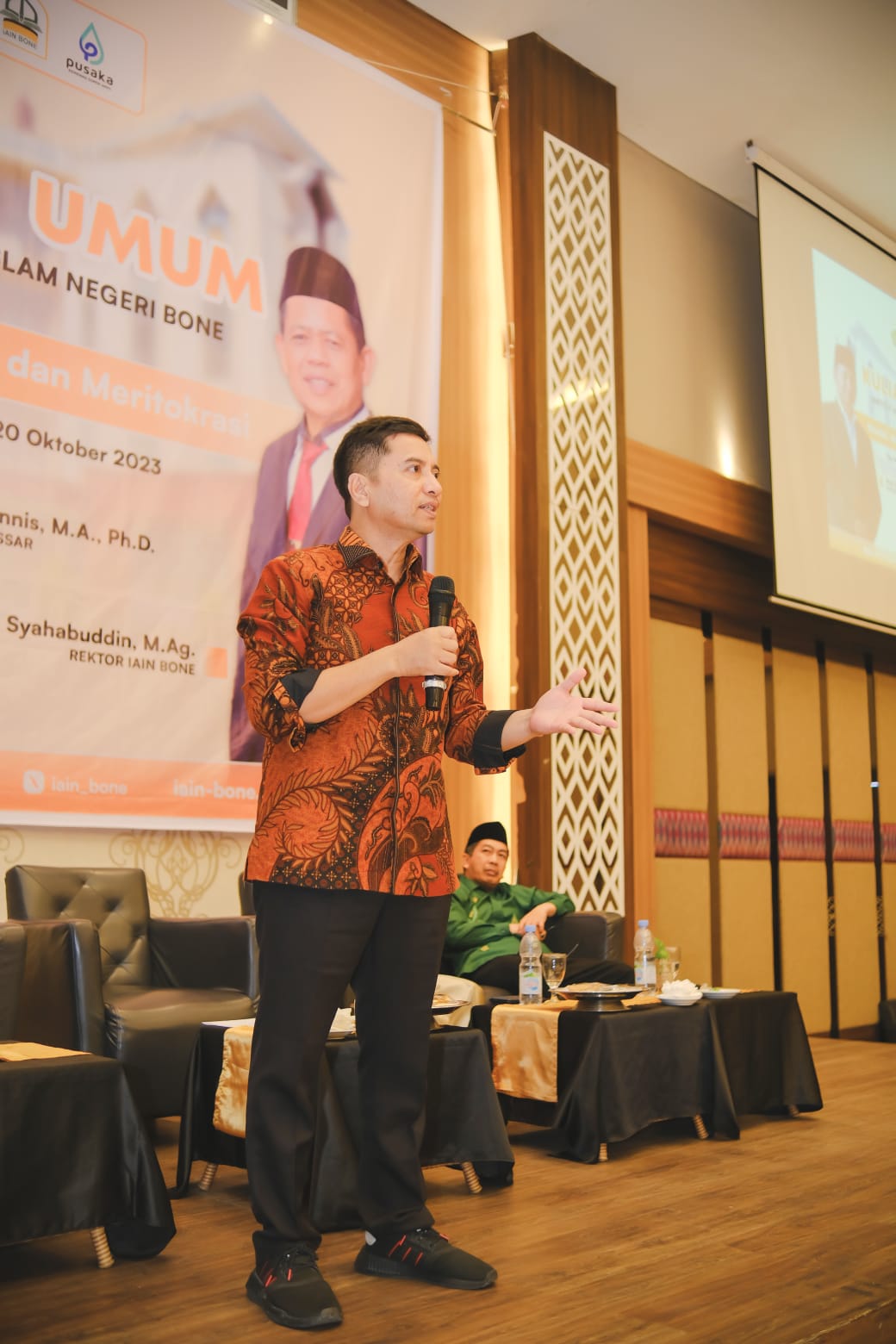 IAIN Bone Gelar Kuliah Umum Hadirkan Rektor UIN Alauddin Makassar Prof. H. Hamdan Juhannis