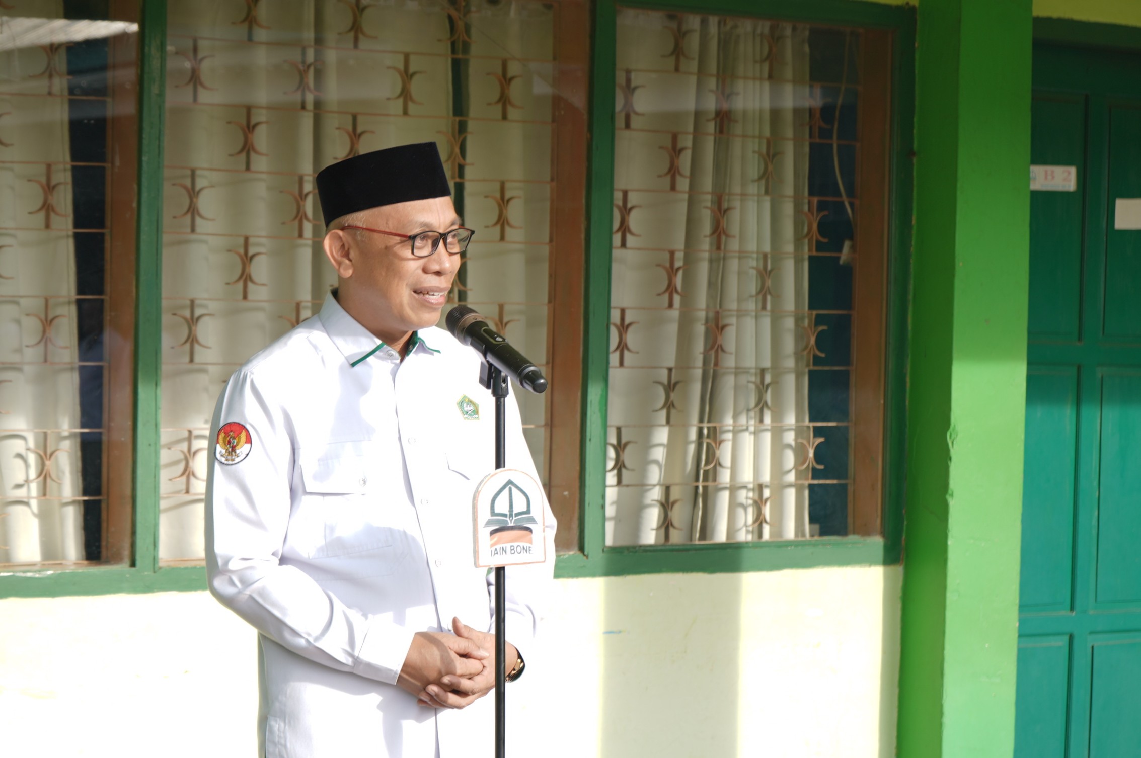 Pimpin Apel Pagi Awal Tahun, Kepala Biro AUAK IAIN Bone Ajak Sinergi dan Kolaborasi