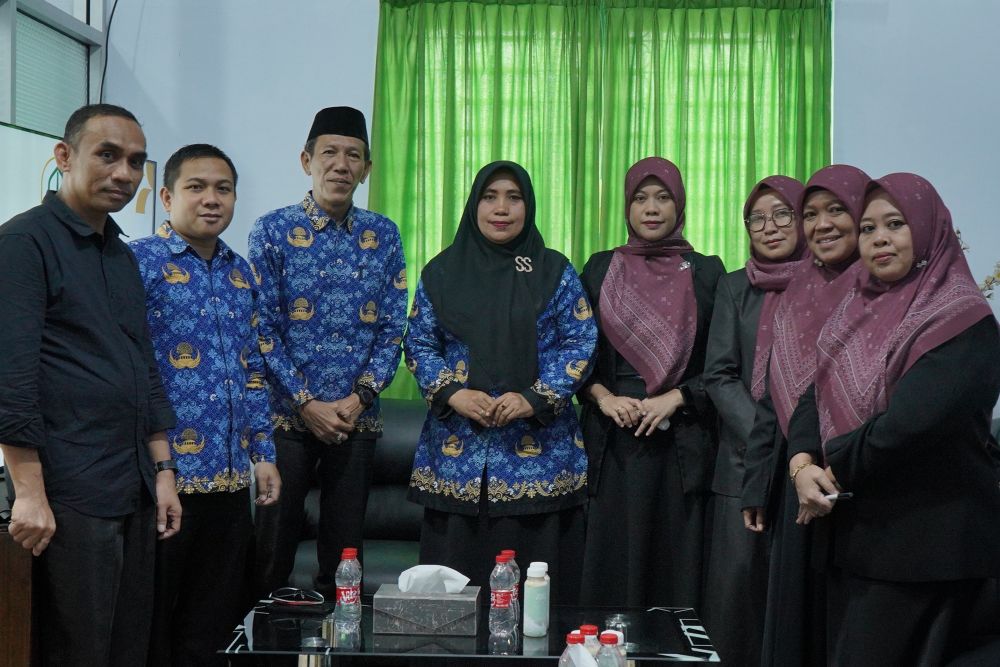 Wakil Rektor Prof Sarifa Suhra Daftar Calon Rektor IAIN Bone
