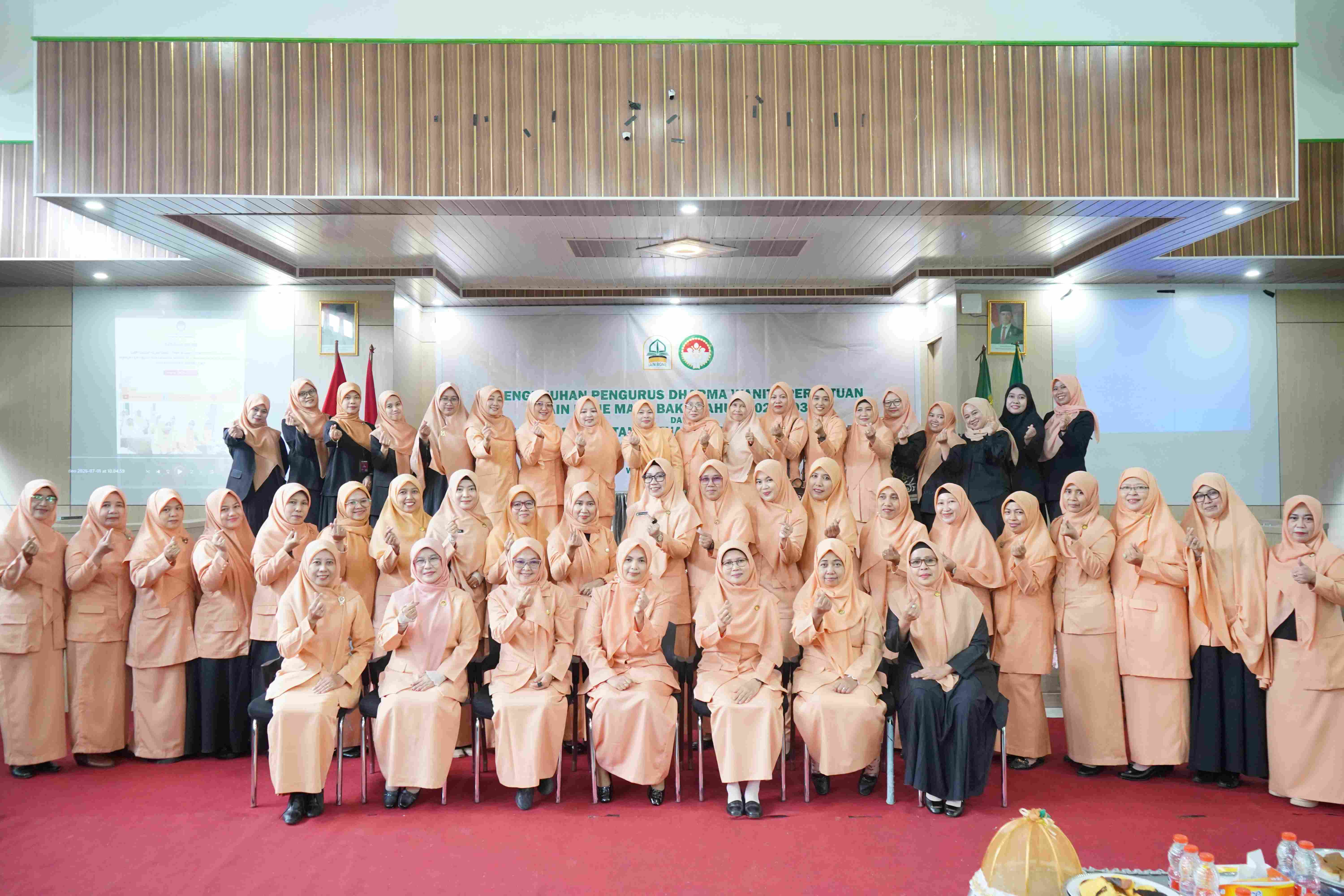 Rektor IAIN Bone Kukuhkan Pengurus Dharma Wanita Persatuan Masa Bakti 2026–2030