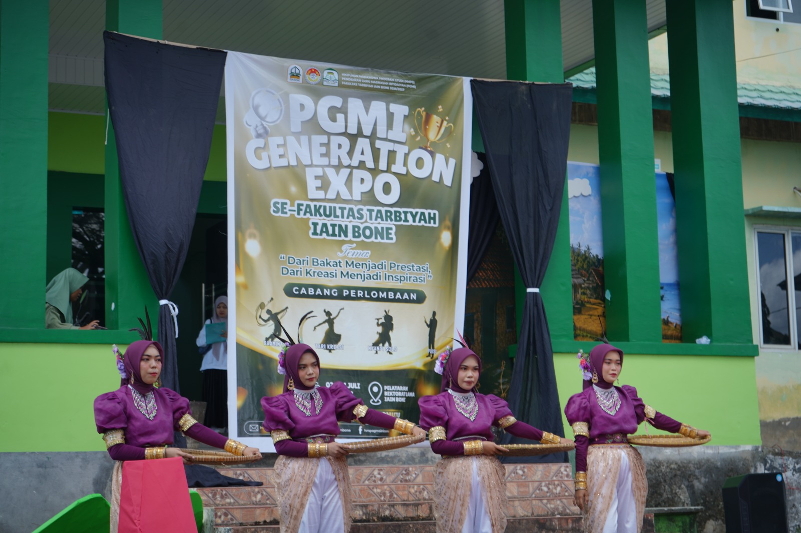 Fakultas Tarbiyah IAIN Bone Gelar PGMI Generation Expo, Pamerkan Tari hingga Kewirausahaan Mahasiswa
