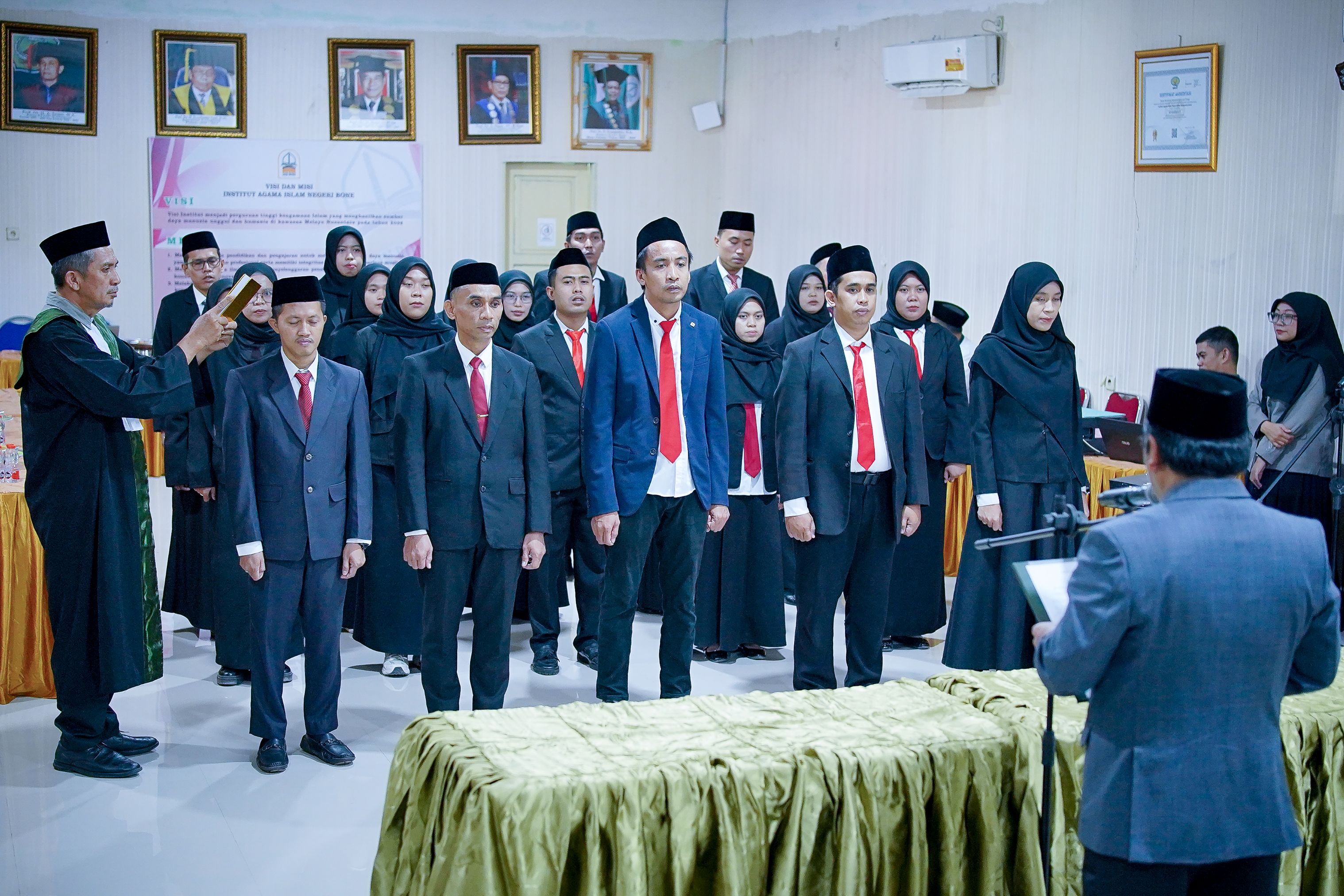 IAIN Bone Lantik Pejabat Manajerial dan Angkat Dosen dalam Jabatan Fungsional